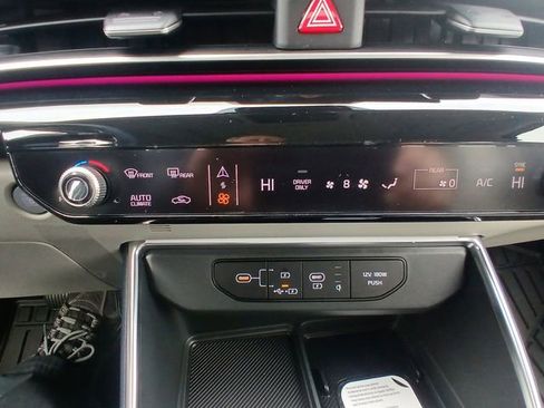 New 2026 Kia Carnival SX Prestige FWD image 19