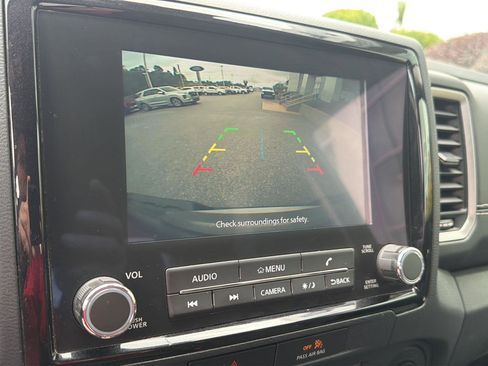 Used 2022 Nissan Frontier SV AWD/4WD image 24