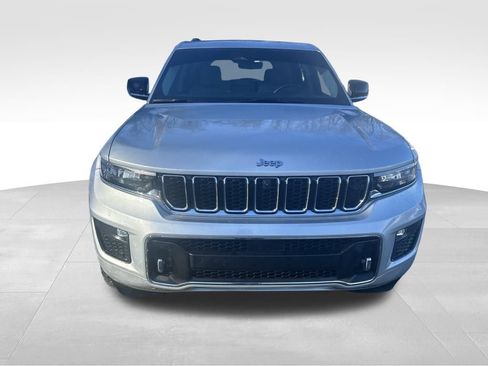 Used 2023 Jeep Grand Cherokee Overland w/ Adv Protech Group III image 9