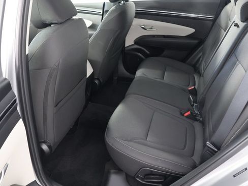 Certified 2024 Hyundai Tucson SE AWD/4WD image 17