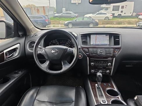 Used 2015 Nissan Pathfinder SL w/ SL Tech Package FWD image 9