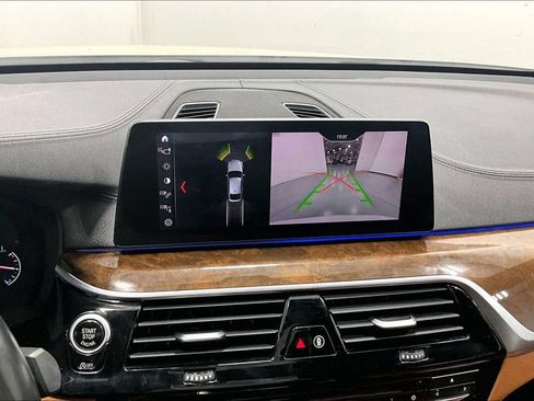 Used 2019 BMW 640i Gran Turismo xDrive w/ M Sport Package AWD/4WD image 23
