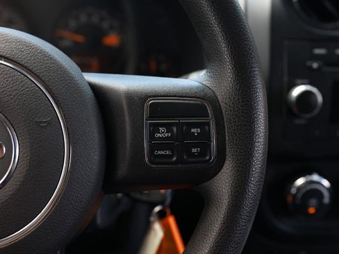Used 2015 Jeep Compass Sport w/ Power Value Group FWD image 25