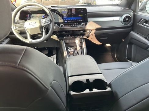 Certified 2024 Chevrolet Colorado LT w/ LT Convenience Package III image 7