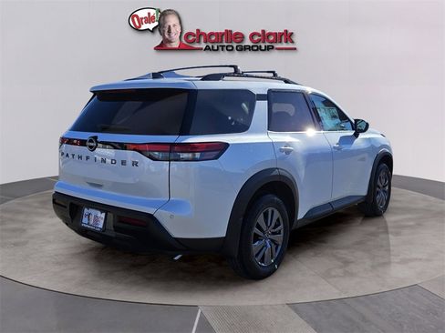 New 2026 Nissan Pathfinder SV image 6