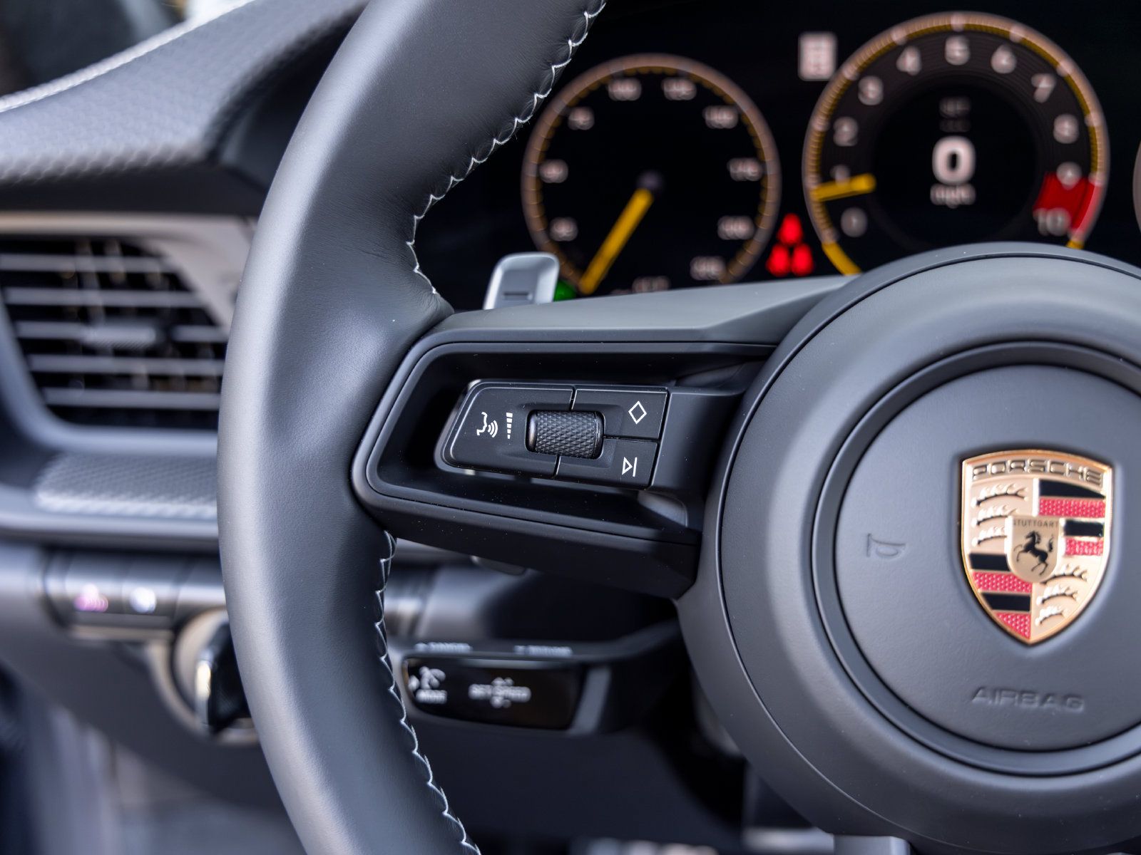 Certified 2026 Porsche 911 GT3 RWD image 39