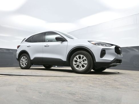 Used 2025 Ford Escape Active image 29