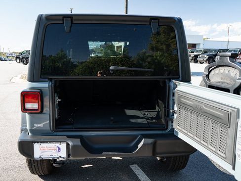 New 2026 Jeep Wrangler Unlimited Sport AWD/4WD image 9