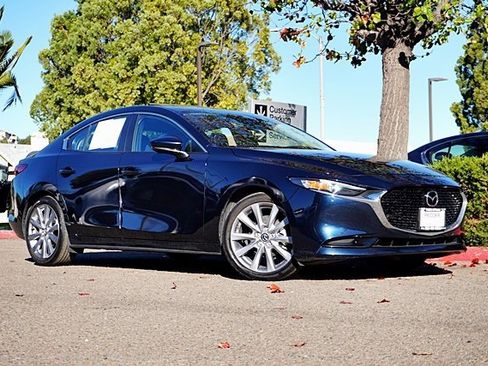 Used 2025 MAZDA MAZDA3 s image 2