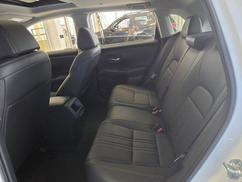 Used 2023 Honda HR-V EX-L image 18