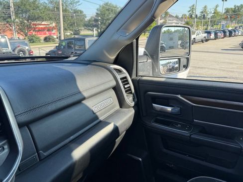 Used 2024 RAM 2500 Laramie AWD/4WD image 23