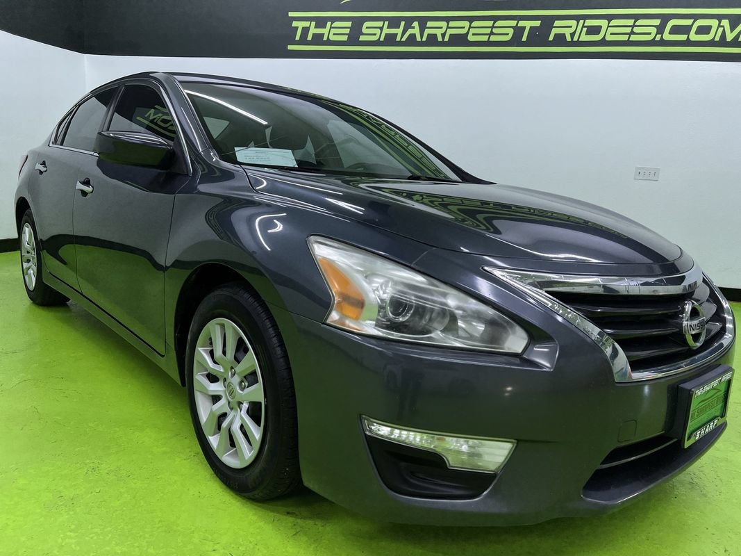 Used 2013 Nissan Altima 2.5 S FWD image 2
