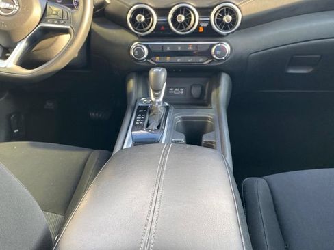 Used 2024 Nissan Sentra SV FWD image 16
