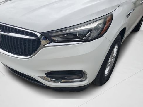 Used 2018 Buick Enclave Essence FWD image 24