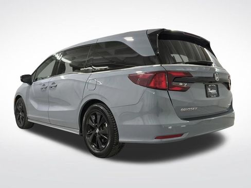Used 2023 Honda Odyssey Sport image 2