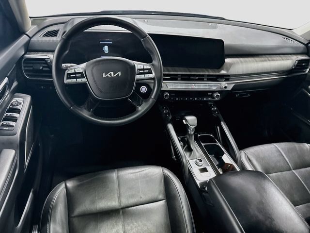 Used 2024 Kia Telluride EX w/ EX Captain's Chair Package AWD/4WD image 13