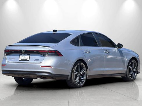 Used 2024 Honda Accord Sport image 2