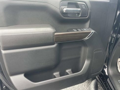 Used 2022 Chevrolet Silverado 1500 RST w/ Redline Edition image 15