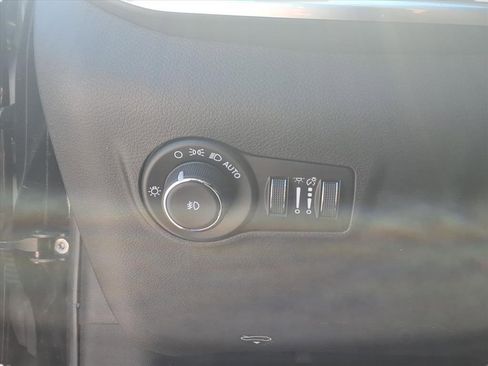 Used 2024 Jeep Compass Limited w/ Elite Group image 15