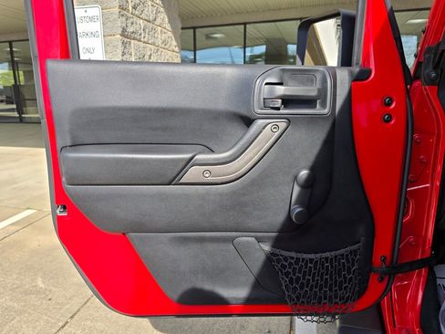 Used 2015 Jeep Wrangler Unlimited Sport w/ Trailer Tow Group image 33