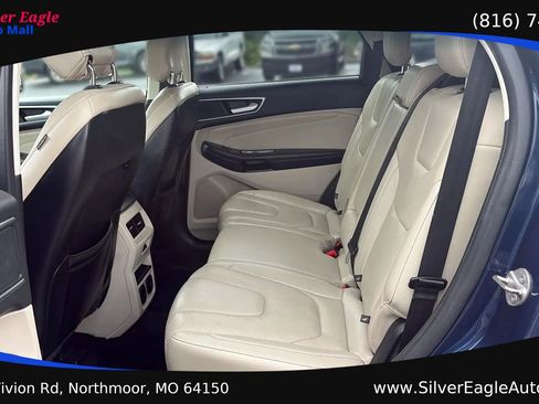 Used 2017 Ford Edge Titanium w/ Equipment Group 301A AWD/4WD image 10