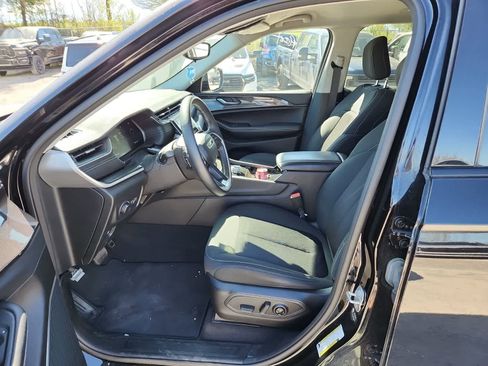 Certified 2021 Jeep Grand Cherokee L Laredo w/ Luxury Tech Group I image 15