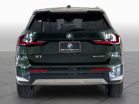 Used 2025 BMW X1 xDrive28i w/ Convenience Package AWD/4WD image 4