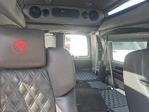 Used 2023 GMC Savana 2500 RWD image 15