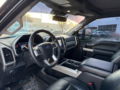 Used 2020 Ford F250 Lariat w/ Lariat Ultimate Package image 5