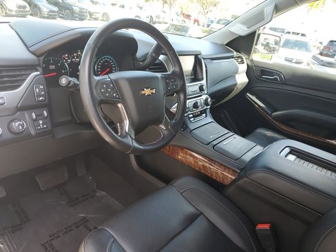 Used 2020 Chevrolet Suburban Premier image 20