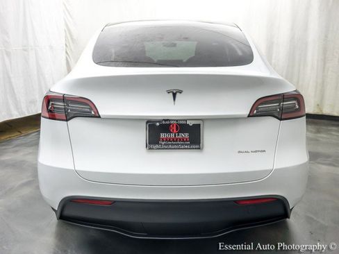 Used 2023 Tesla Model Y Long Range image 7