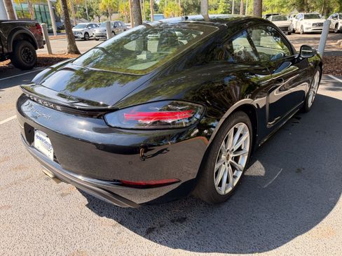 Certified 2019 Porsche 718 Cayman RWD image 8