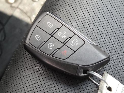 Used 2024 GMC Hummer EV 2X w/ LPO, Illumination Package AWD/4WD image 38