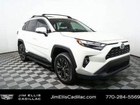 Used 2022 Toyota RAV4 XLE Premium image 1