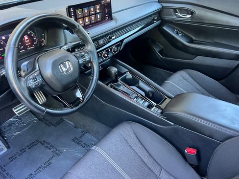 Used 2024 Honda Accord Sport image 11