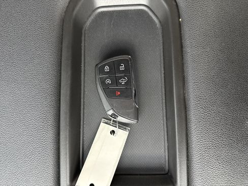 Used 2023 GMC Sierra 1500 Elevation image 27