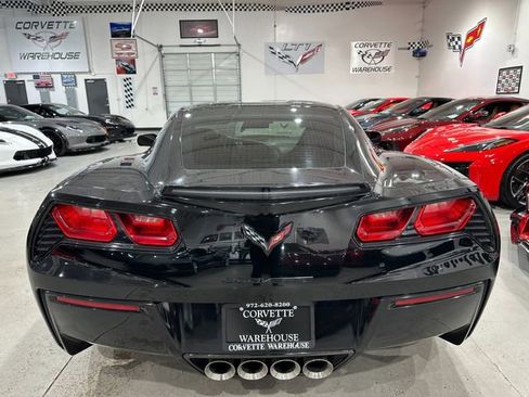 Used 2019 Chevrolet Corvette Stingray Coupe w/ Carbon Flash Badge Package RWD image 8