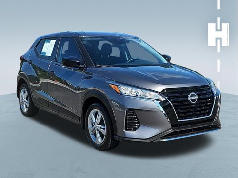 Used 2023 Nissan Kicks S FWD image 1