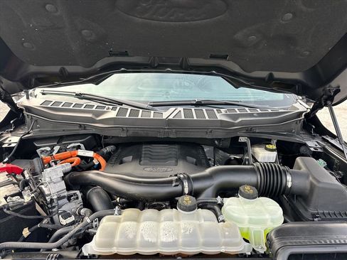 Certified 2023 Ford F150 Platinum w/ Equipment Group 701A High image 32