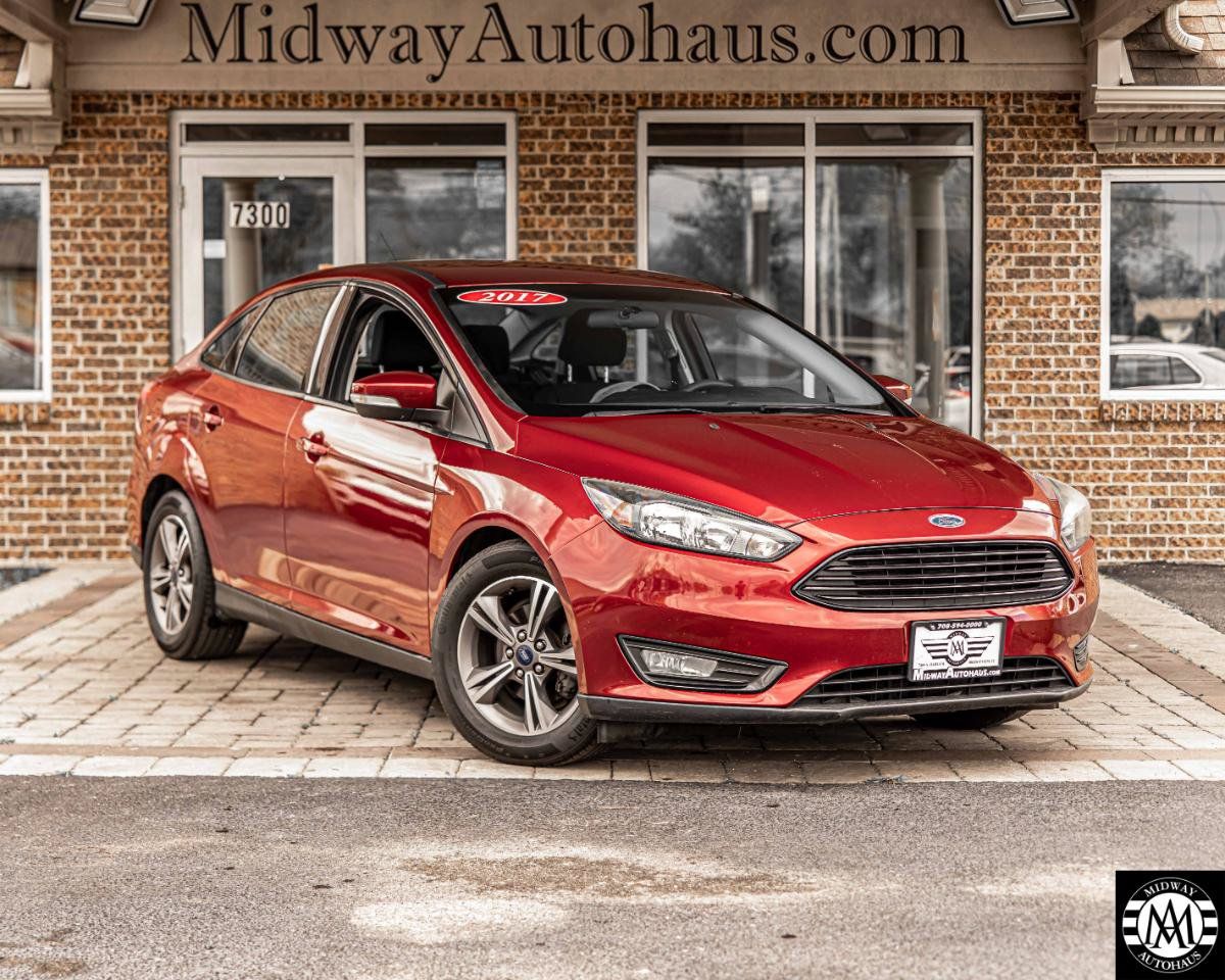 Used 2017 Ford Focus SE FWD image 3