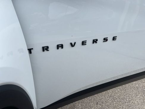 Used 2023 Chevrolet Traverse LT w/ Midnight/Sport Edition image 32