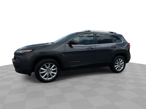 Used 2014 Jeep Cherokee Limited w/ Luxury Group AWD/4WD image 4