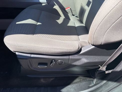 Used 2018 Ford F150 XLT w/ Equipment Group 302A Luxury AWD/4WD image 20