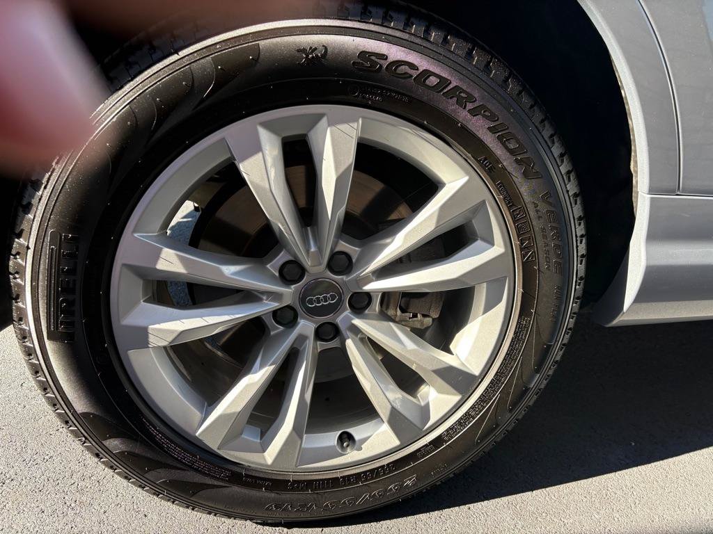 Used 2018 Audi Q7 2.0T Premium AWD/4WD image 7