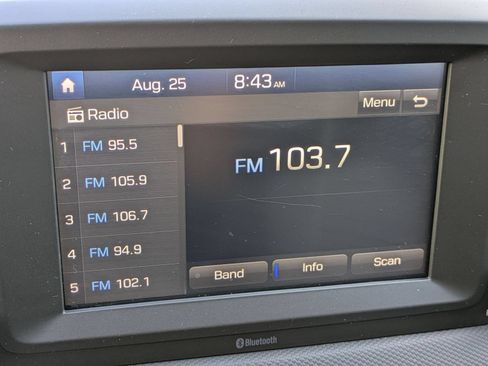Used 2021 Hyundai Kona SE FWD image 19