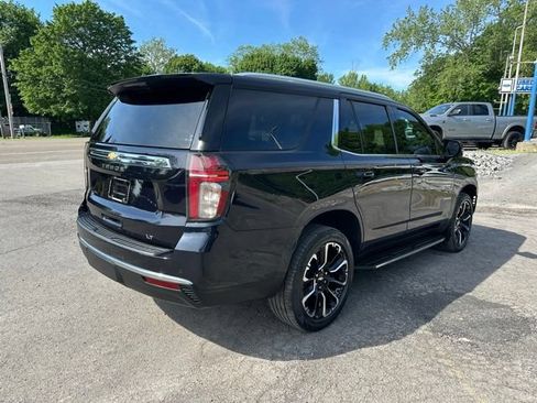 Used 2022 Chevrolet Tahoe LT w/ Luxury Package AWD/4WD image 5