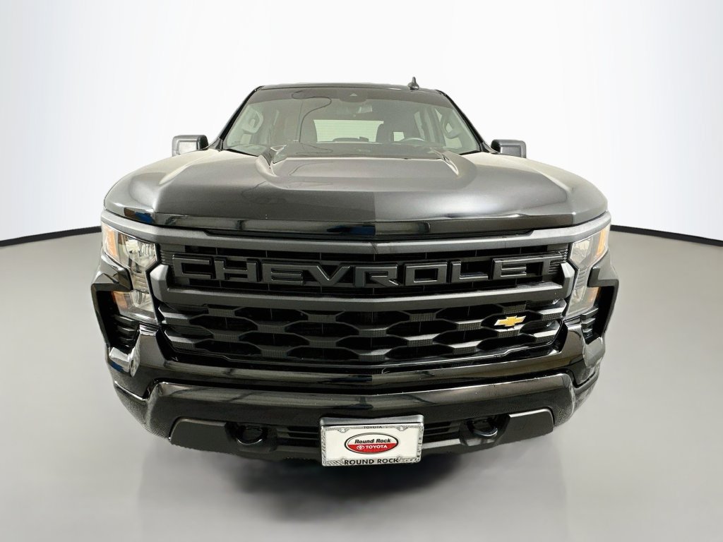 Used 2024 Chevrolet Silverado 1500 Custom AWD/4WD image 2