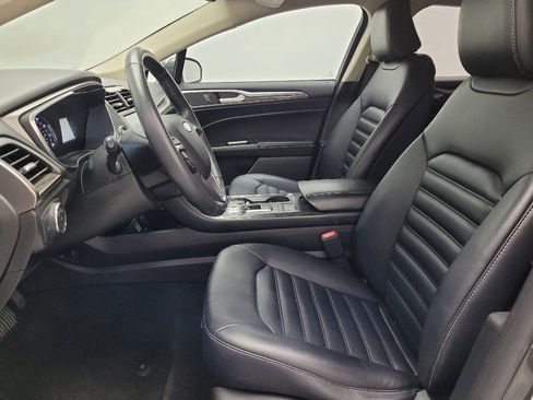 Used 2020 Ford Fusion SEL FWD image 17