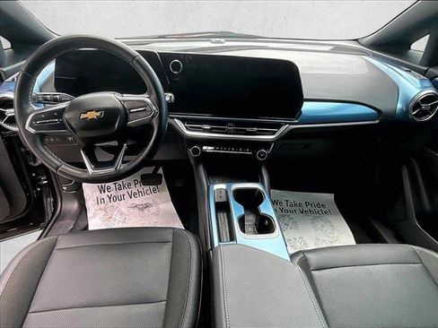 Certified 2024 Chevrolet Equinox EV LT FWD image 16