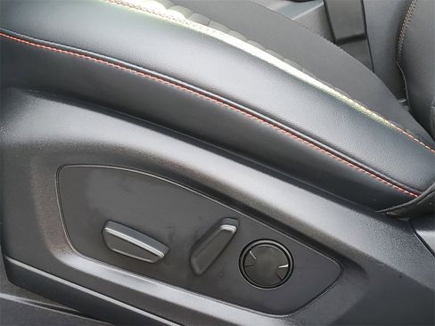 Used 2025 Ford Explorer ST-Line image 10